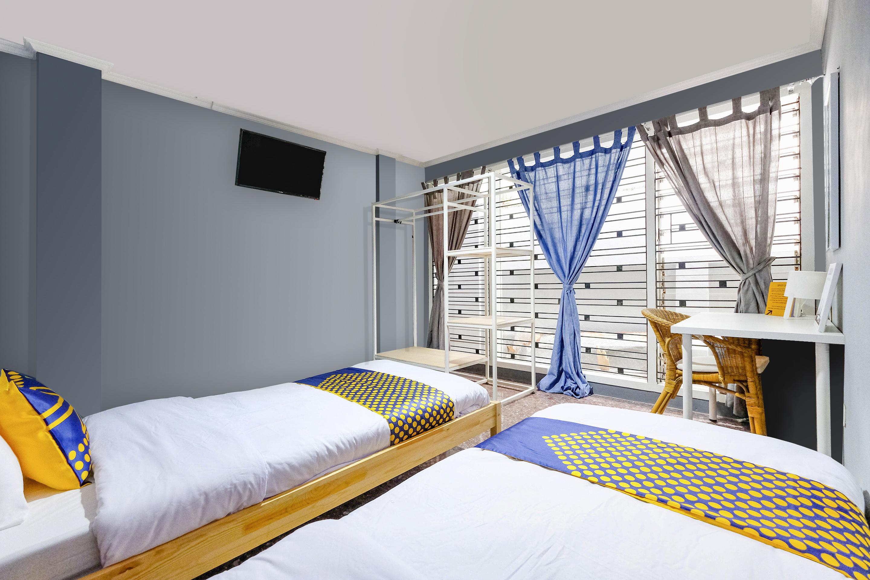 Spot On 2281 Omajo Hotel Semarang Exterior photo