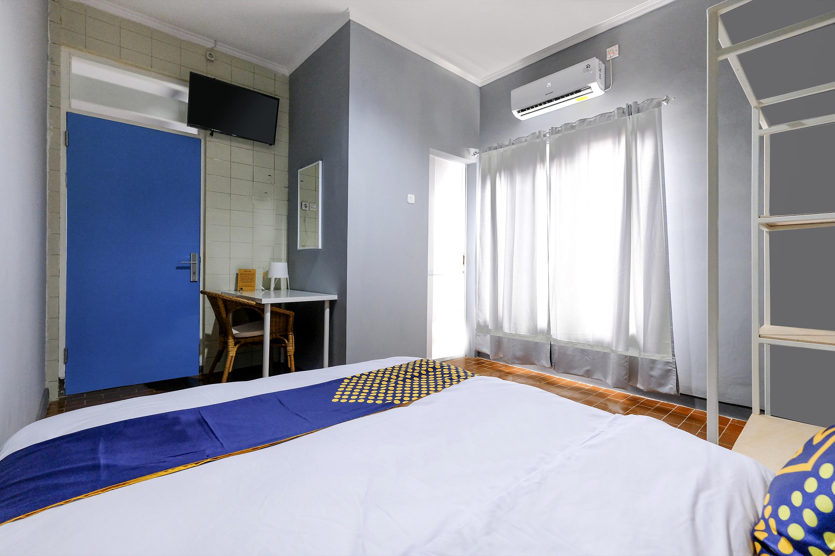 Spot On 2281 Omajo Hotel Semarang Exterior photo